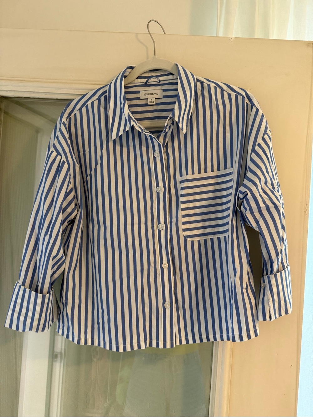 Evereve Striped Crop Shirt in Blue & White - Picture 3 of 6